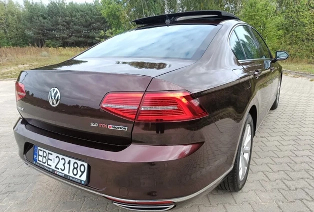 Volkswagen Passat cena 67900 przebieg: 246565, rok produkcji 2016 z Bełchatów małe 79